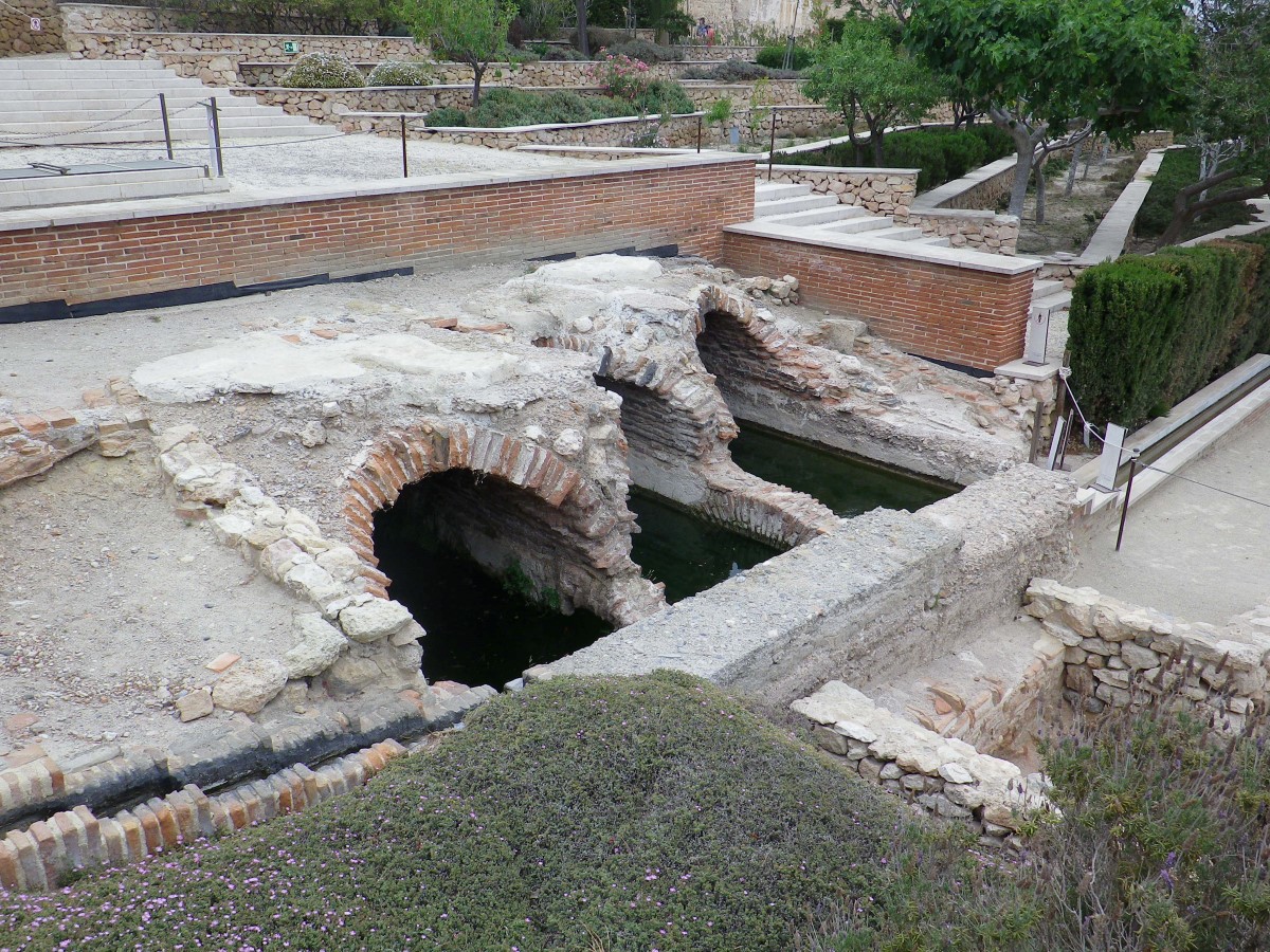 Aljibes medievales del segundo recinto de la Alcazaba de Almería