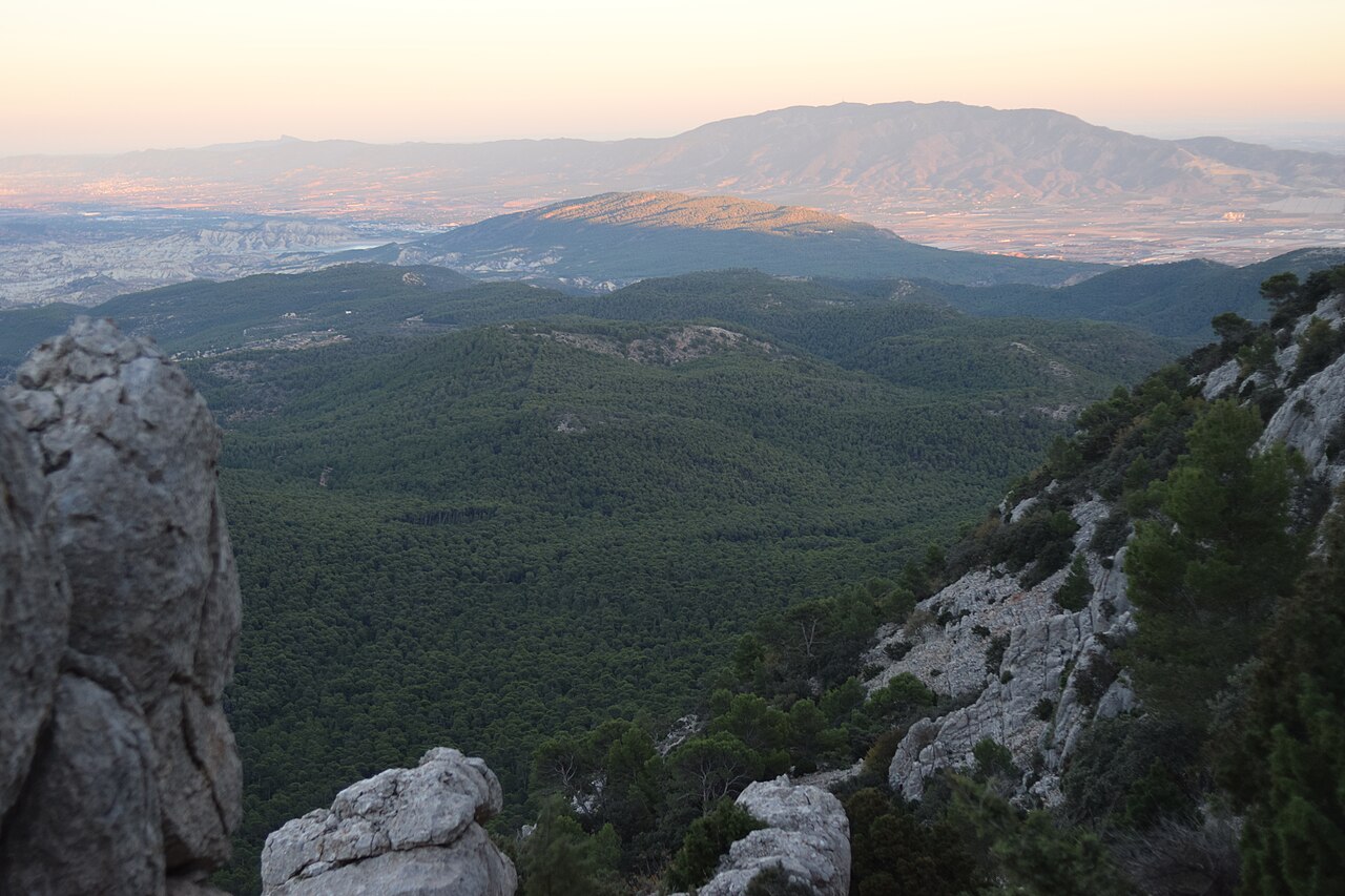 Formaciones erosivas de arcilla en el paisaje de Gebas, Murcia