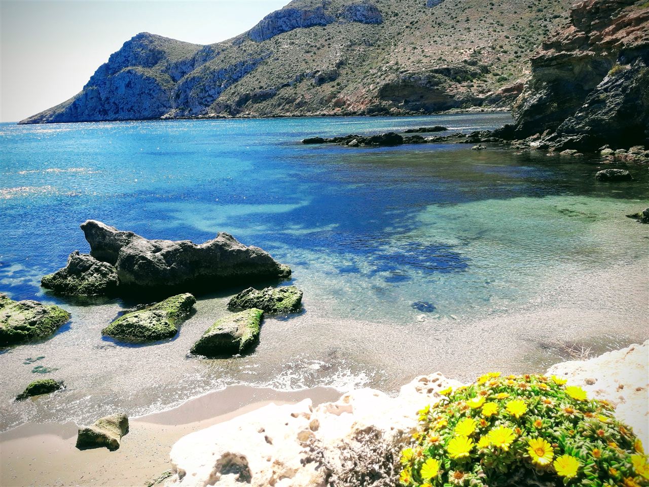 Cala virgen en el interior del Parque Regional de Cabo Cope, Murcia