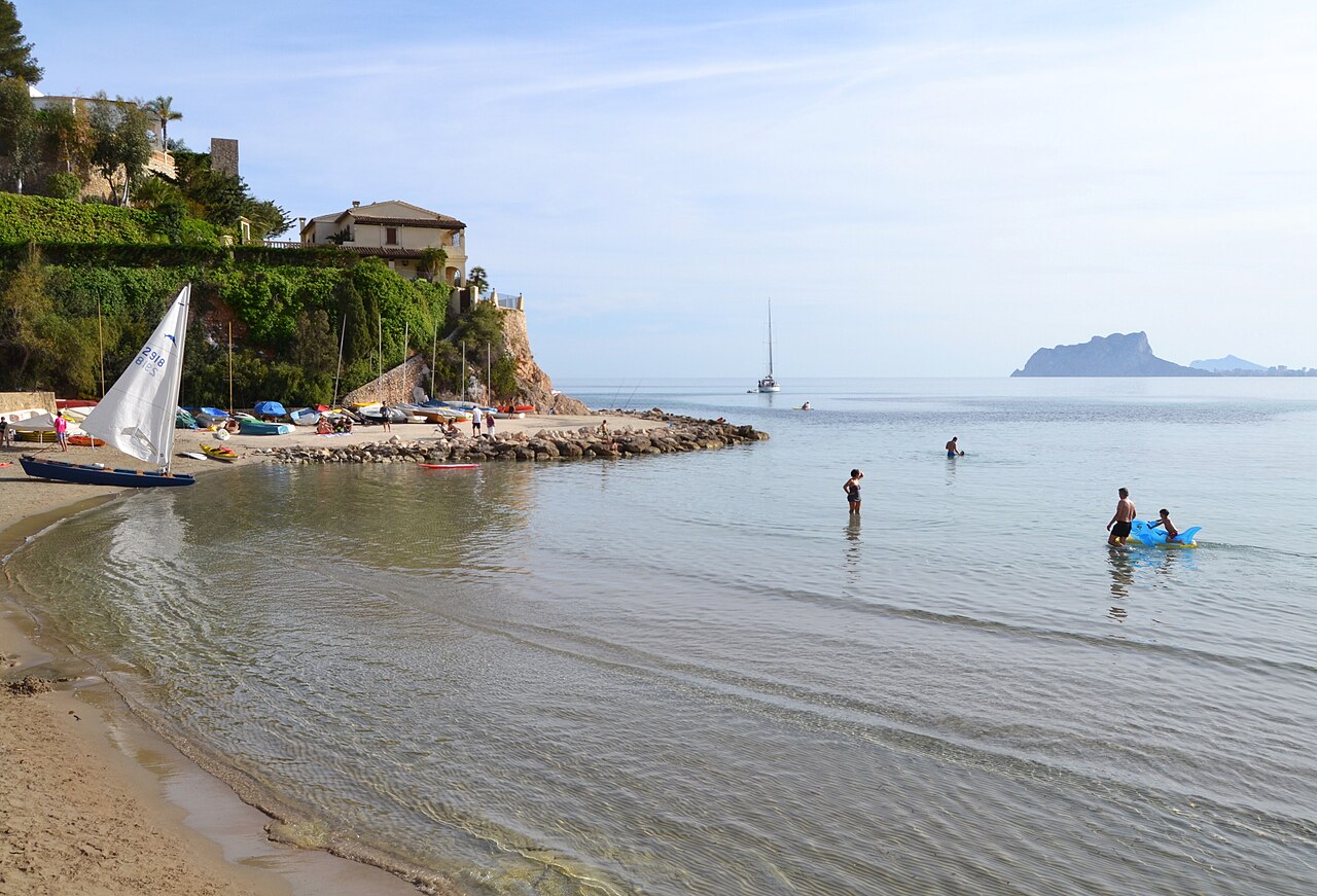 Playa del Portet de Moraira en la Marina Alta, Alicante