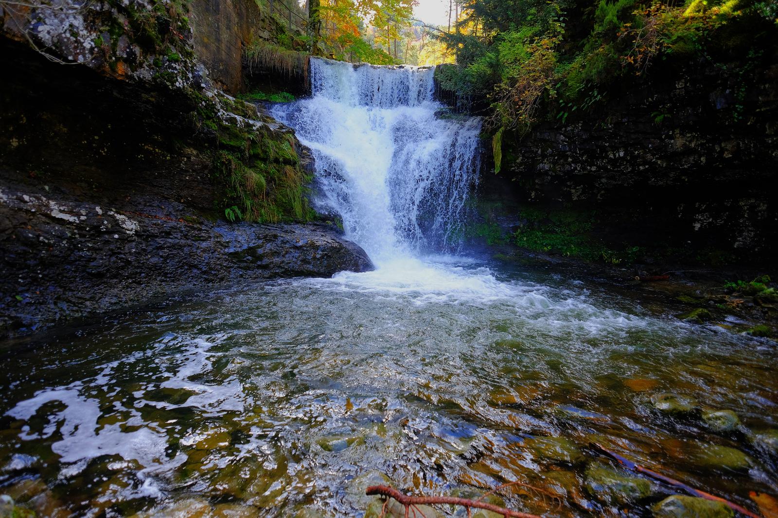 Cascada de Puente Ra en Sierra Cebollera