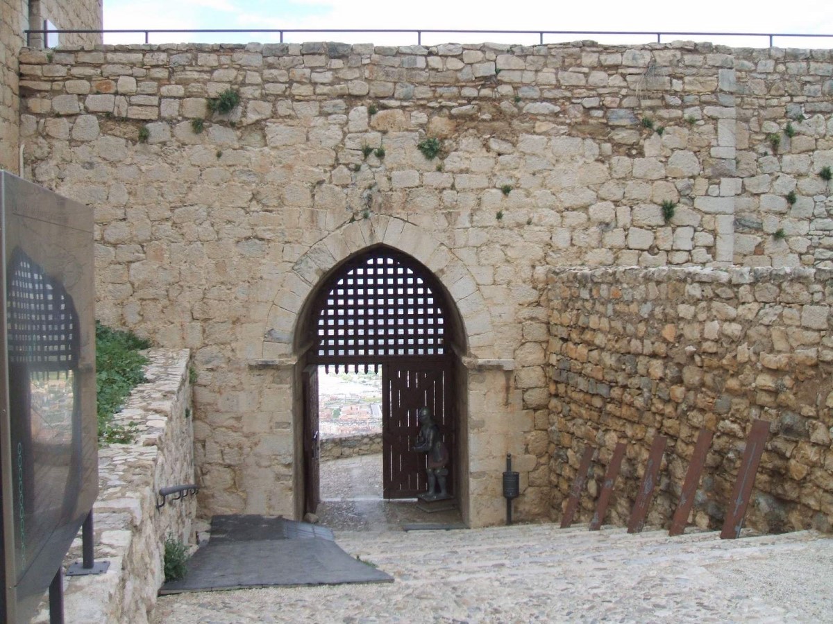 Interior del recinto visitable del Castillo de Santa Catalina de Jaén
