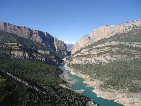Congost de Mont-rebei, desfiladero del río Noguera Ribagorçana entre Lleida y Huesca