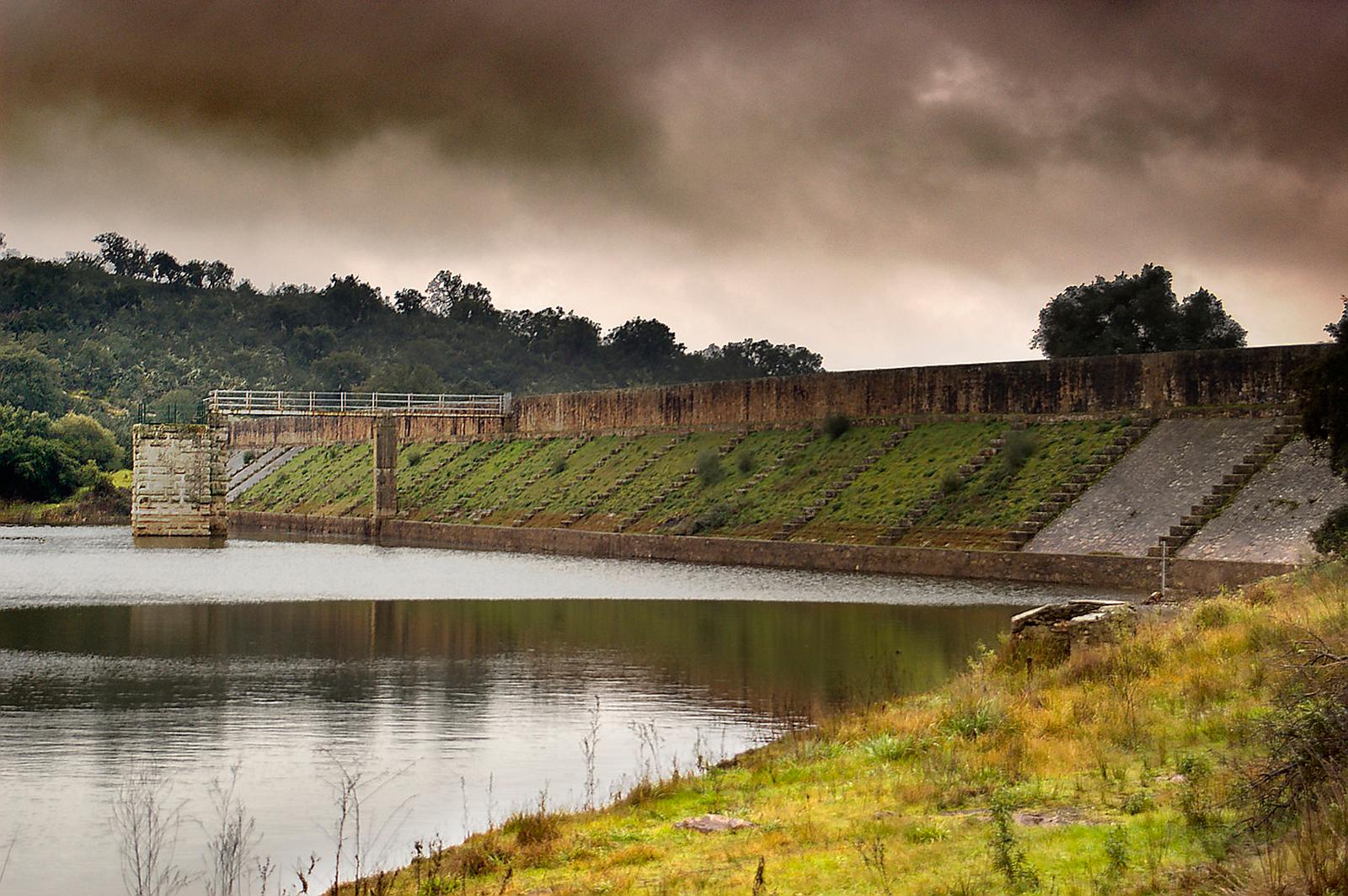 Presa romana de Cornalvo, vista general