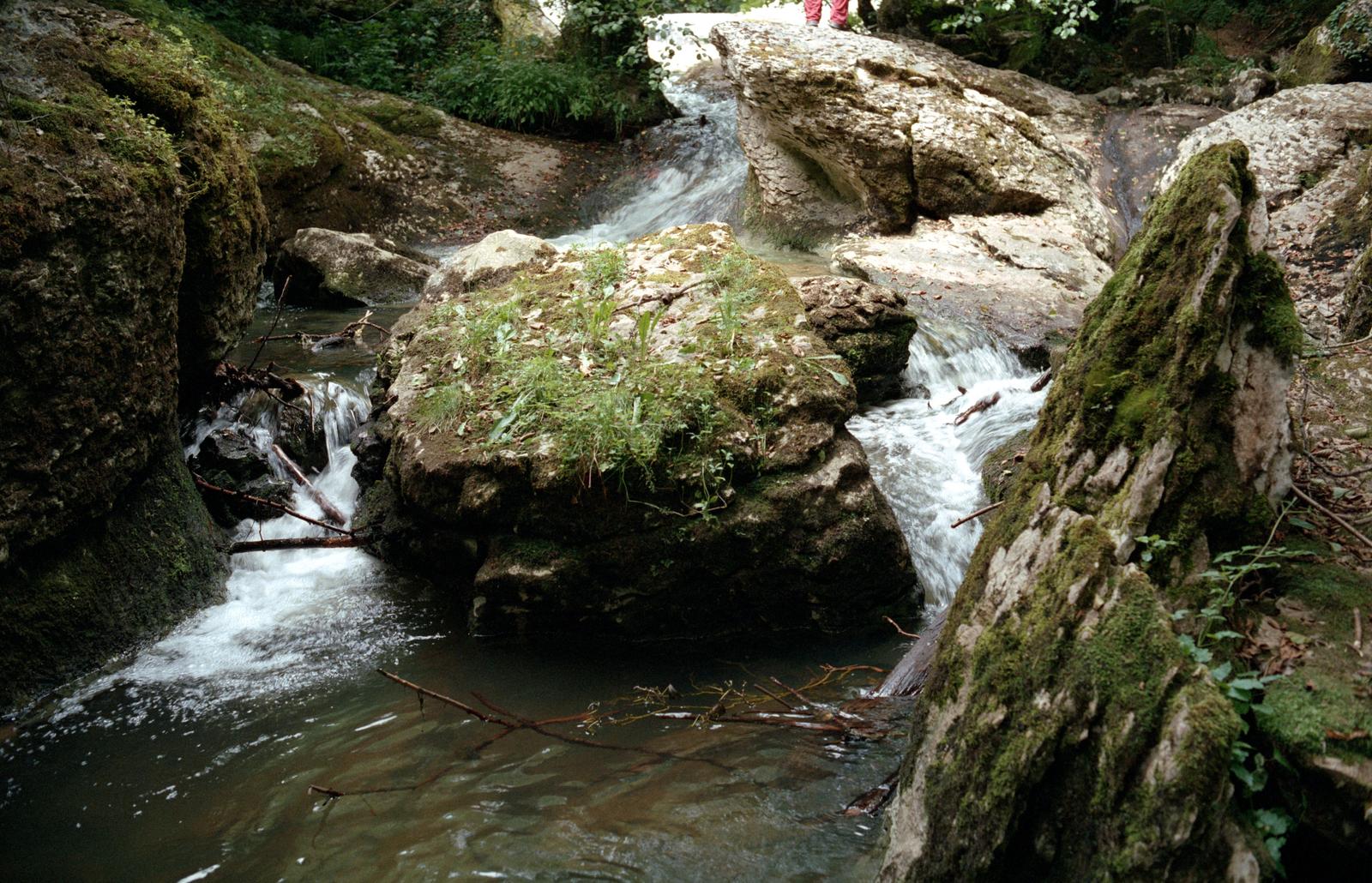 Río Guareña, cauce kárstico que da nombre al complejo