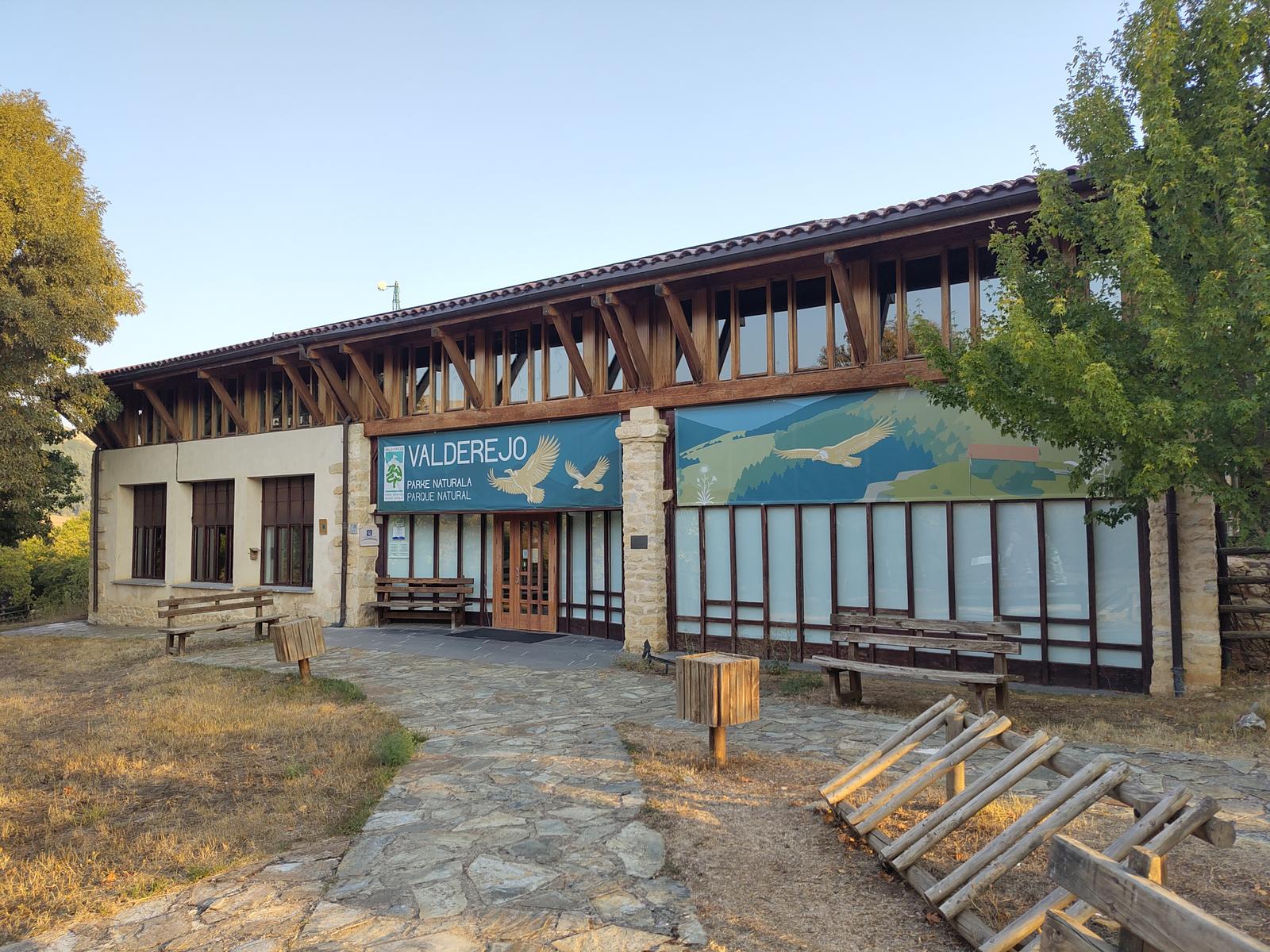 Centro de Interpretación del Parque Natural de Valderejo en Lalastra