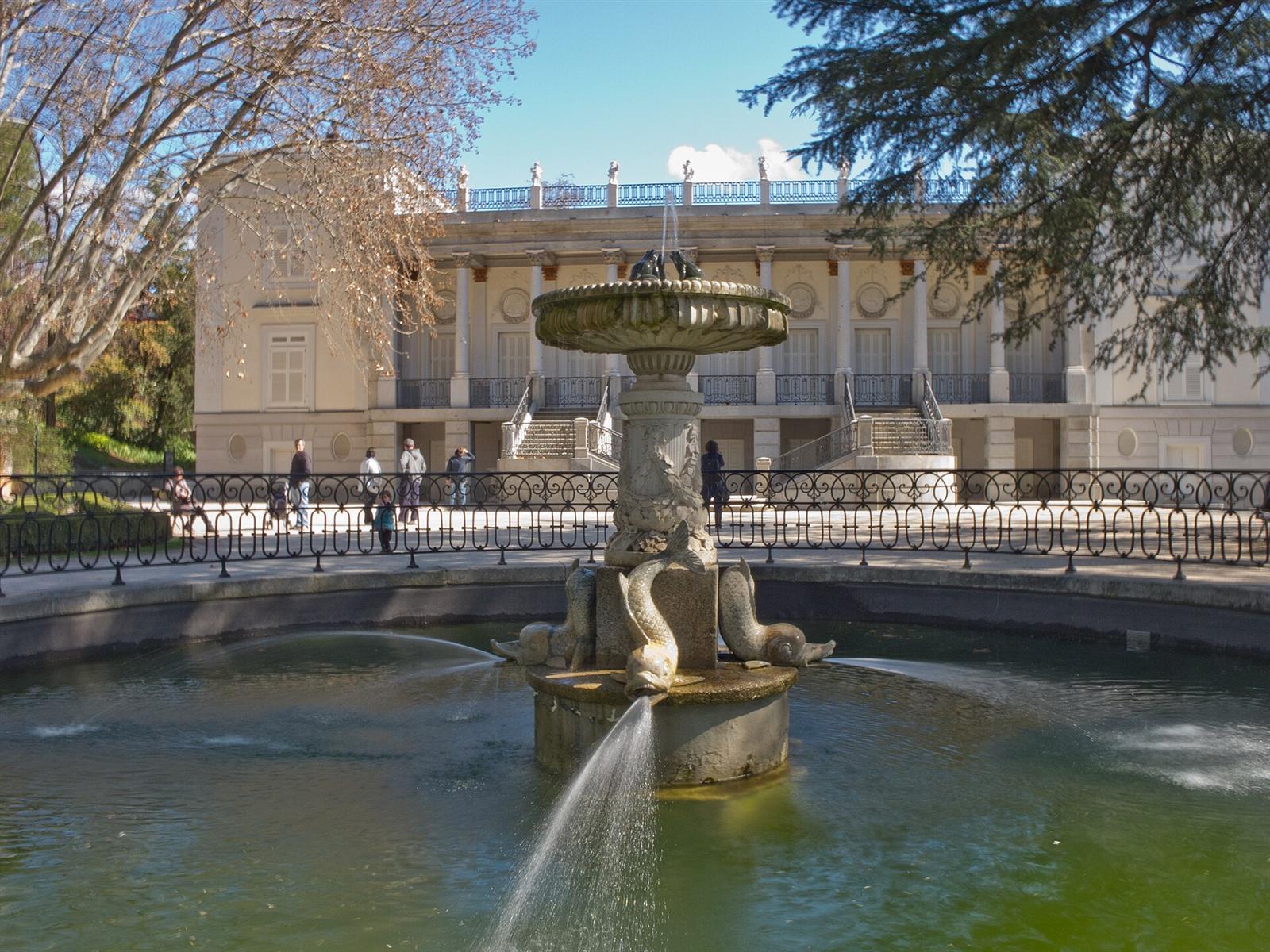 Vista general del jardín artístico de la Alameda de Osuna
