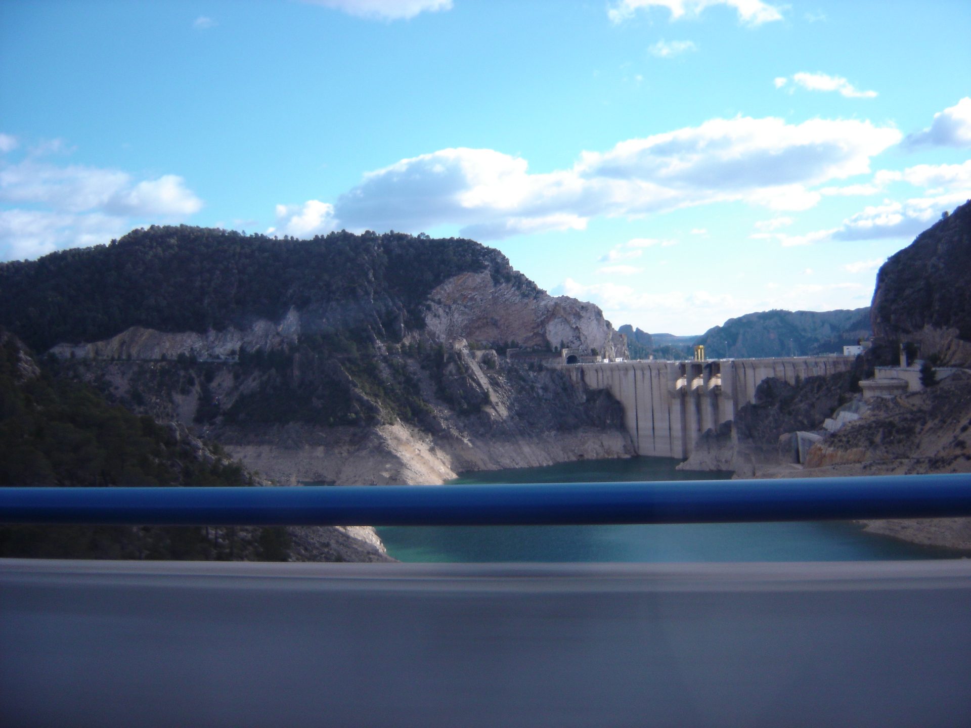 Vista del Embalse de Contreras desde el puente de la autovía A-3, Valencia