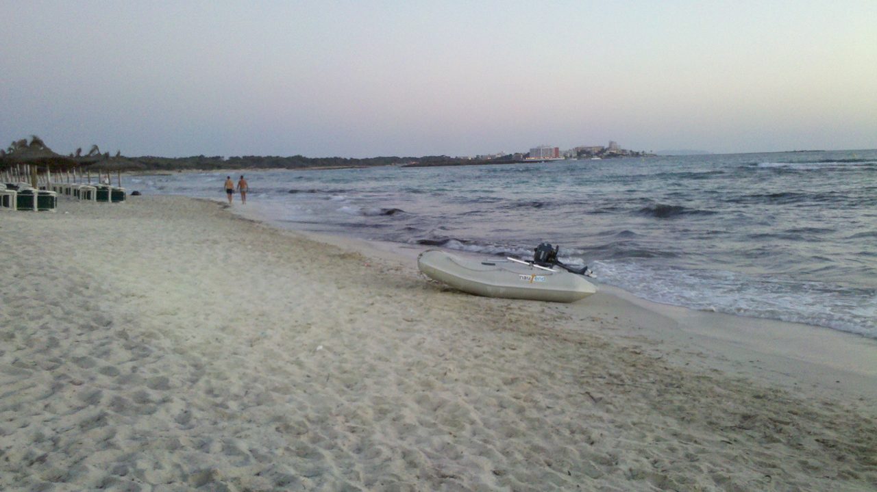 Es Trenc beach con vistas hacia Colonia de Sant Jordi al fondo, Mallorca