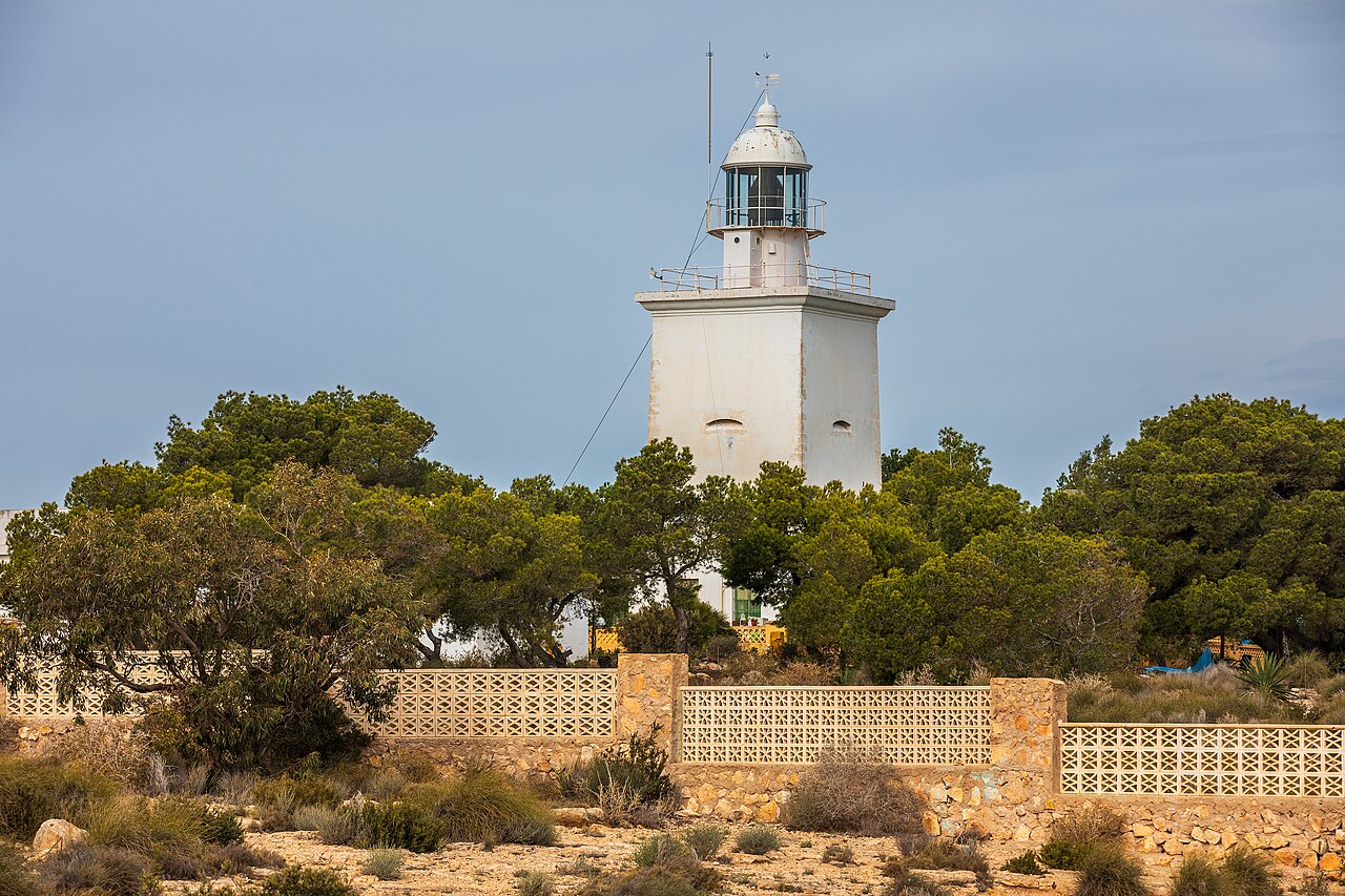 Faro de Santa Pola visto desde el sur, Cabo de Santa Pola, Alicante
