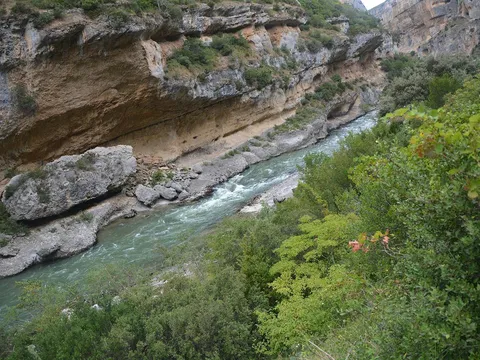 Foz de Lumbier, cañón del río Irati con sendero habilitado en Navarra