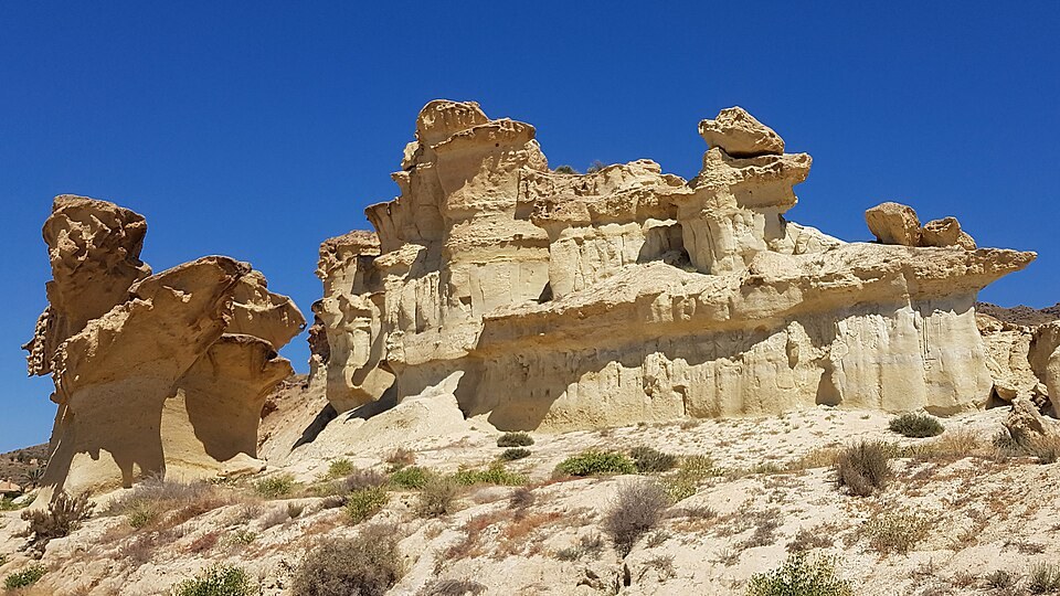 Torres y arcos de arenisca de las Gredas de Bolnuevo — Monumento Natural de Murcia