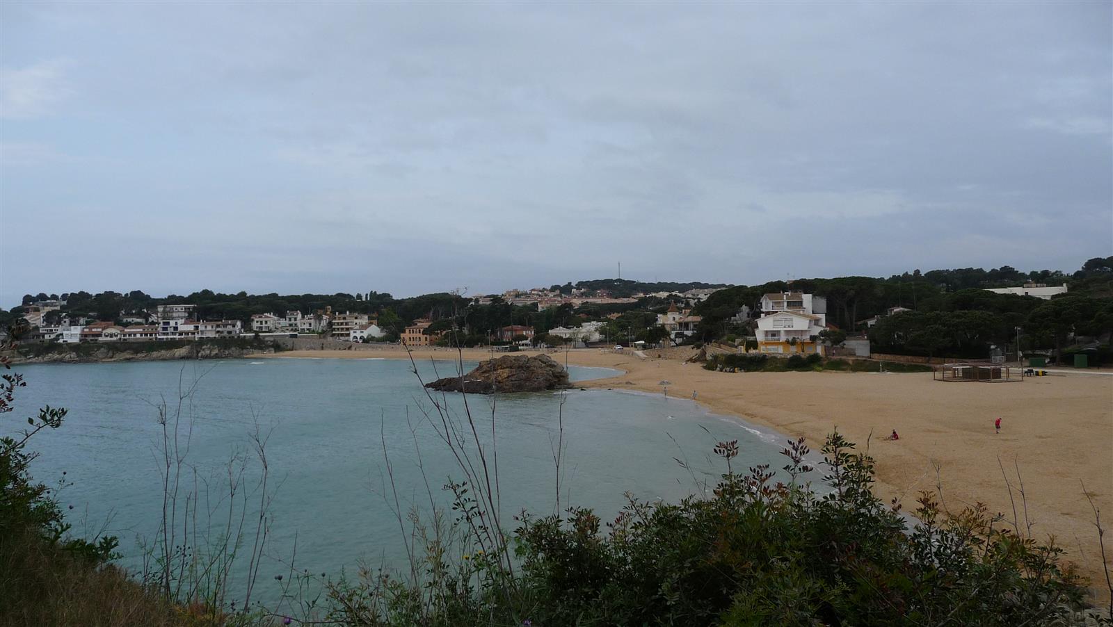 Vista panorámica desde el Castillo de Sant Esteve de Mar sobre la Platja de La Fosca y la bahía, Palamós
