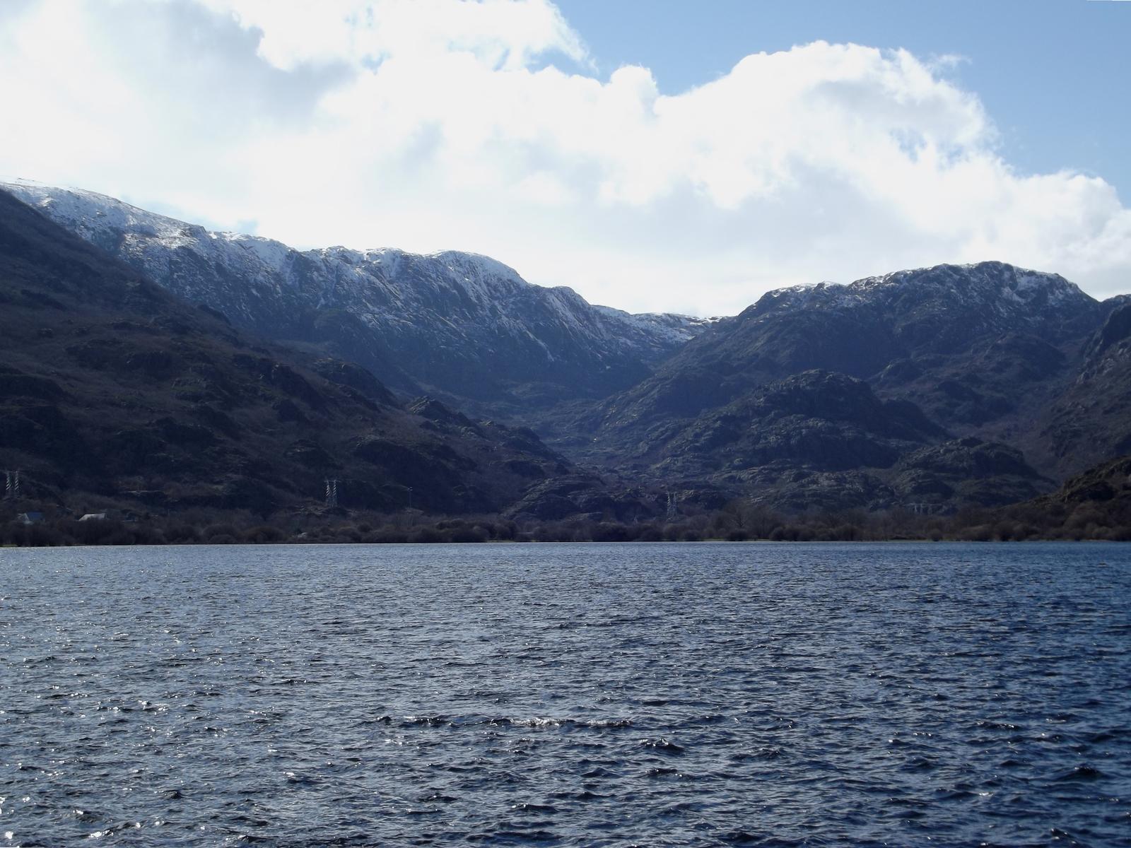 Vista del lago desde el agua
