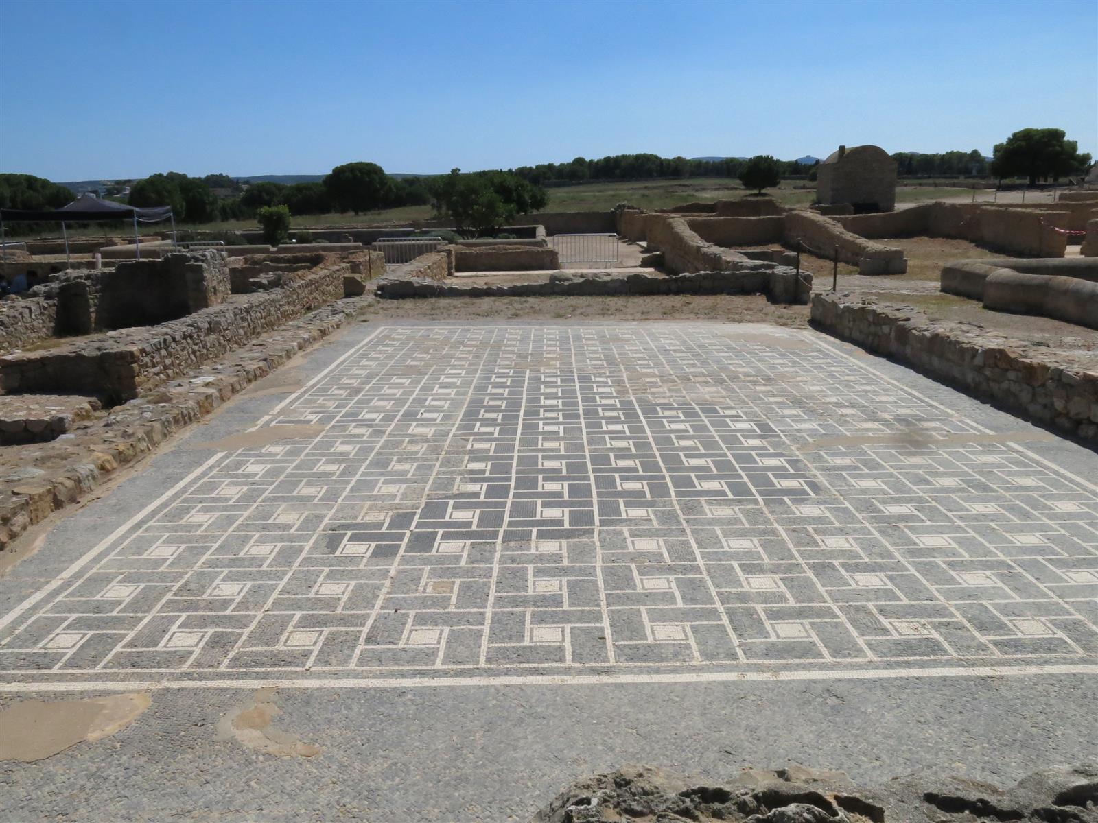 Mosaico romano de la domus 2B en la ciudad romana de Empúries, L'Escala, Girona
