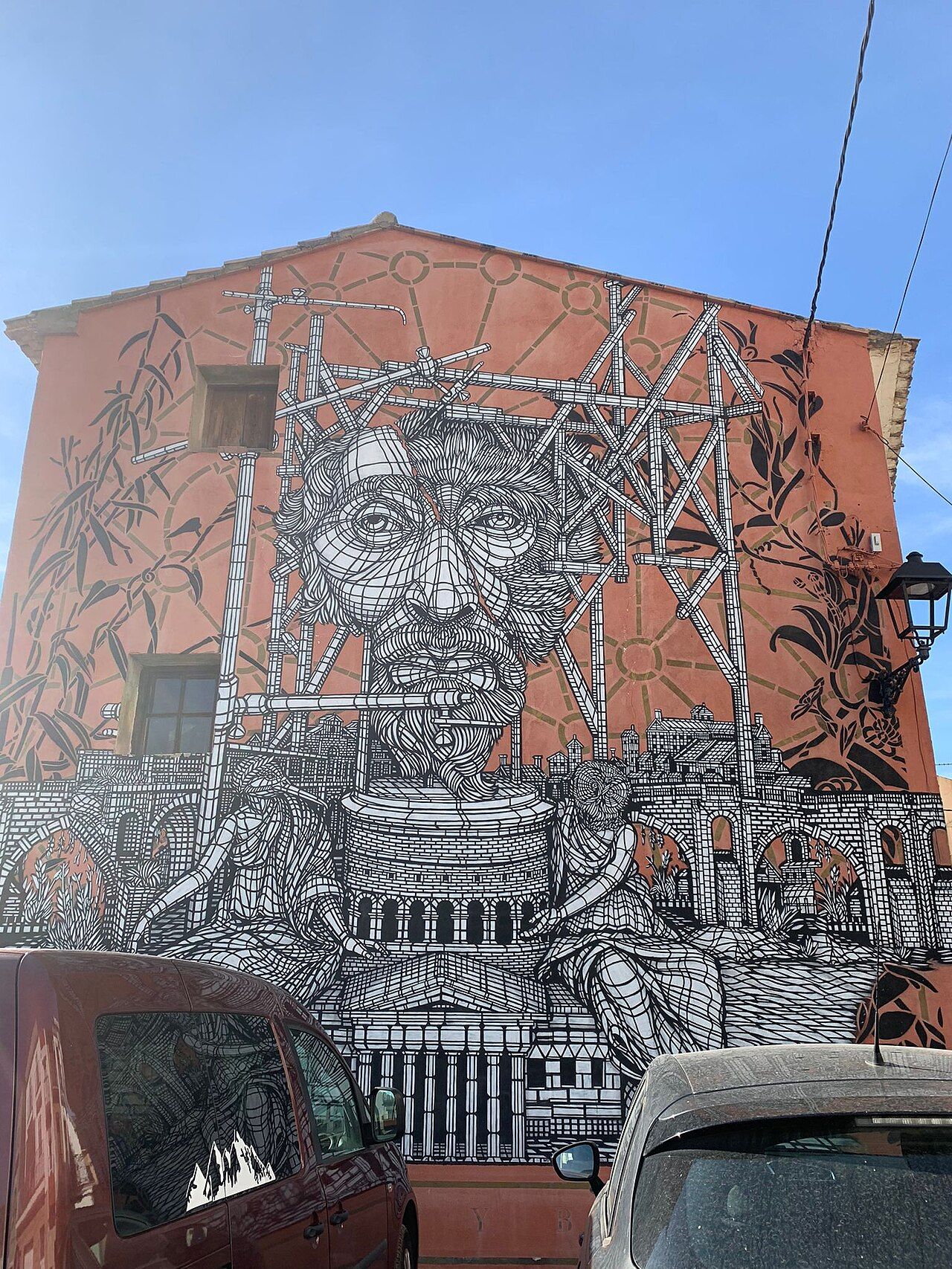 Intervención artística en fachada de Fanzara, proyecto MIAU Castellón