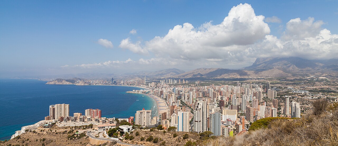 Vista panorámica costera desde el Balcón del Mediterráneo