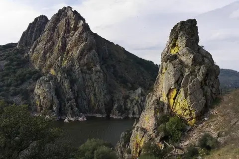 Salto del Gitano en el Parque Nacional de Monfragüe, mirador sobre el río Tajo en Cáceres, Extremadura