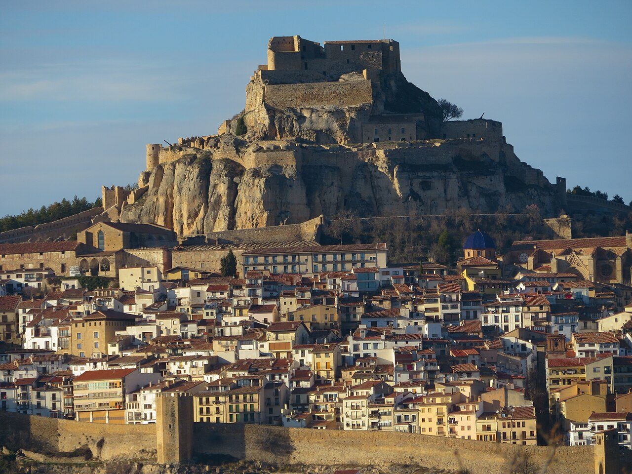 Castillo y villa de Morella en la comarca Els Ports — Castellón