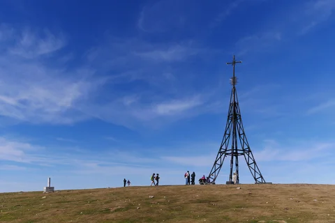 Parque Natural de Gorbeia, cumbre de la Cruz de Gorbeia y hayedos en Álava-Bizkaia, País Vasco