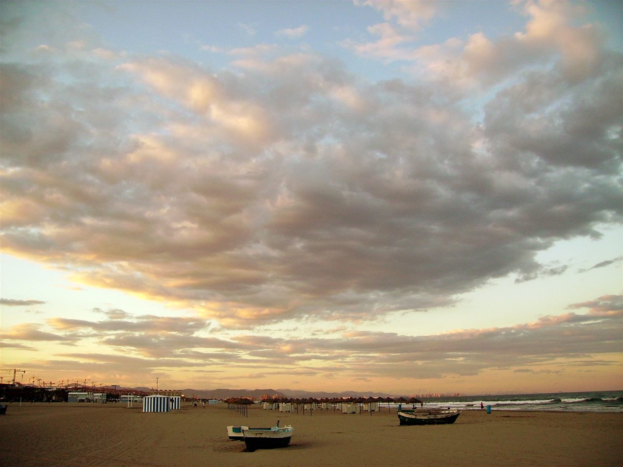 Atardecer en la Playa de la Malvarrosa, Valencia