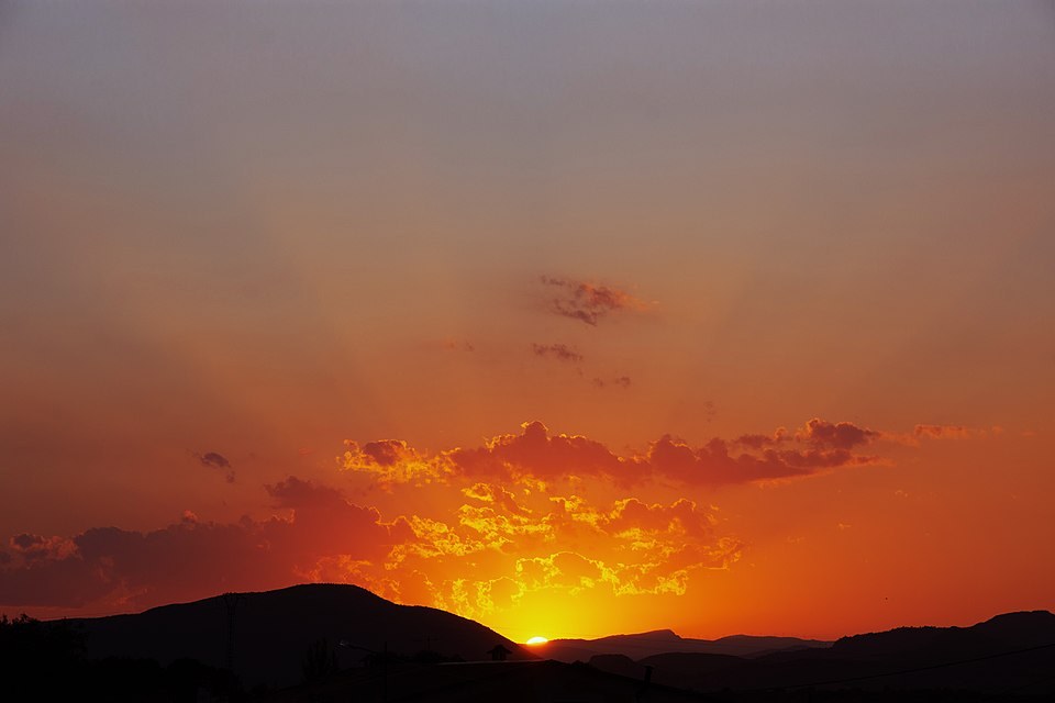 Atardecer en Chulilla (Valencia) — entorno natural del cañón del río Turia