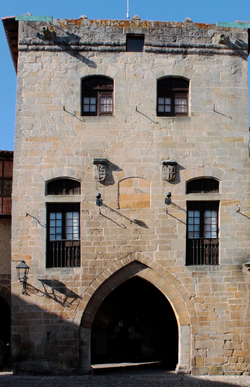 Torre de Don Borja, vista frontal