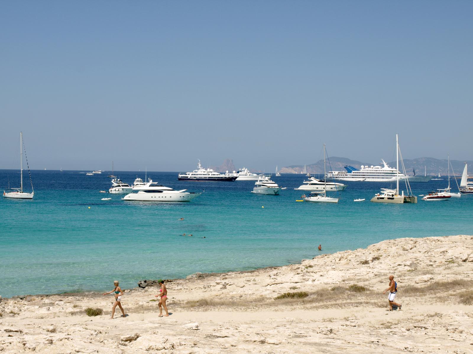 Aguas turquesa de la Platja de Ses Illetes, Formentera
