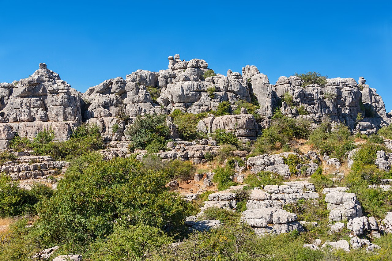 Rocas kársticas del Torcal de Antequera vistas de cerca, Málaga
